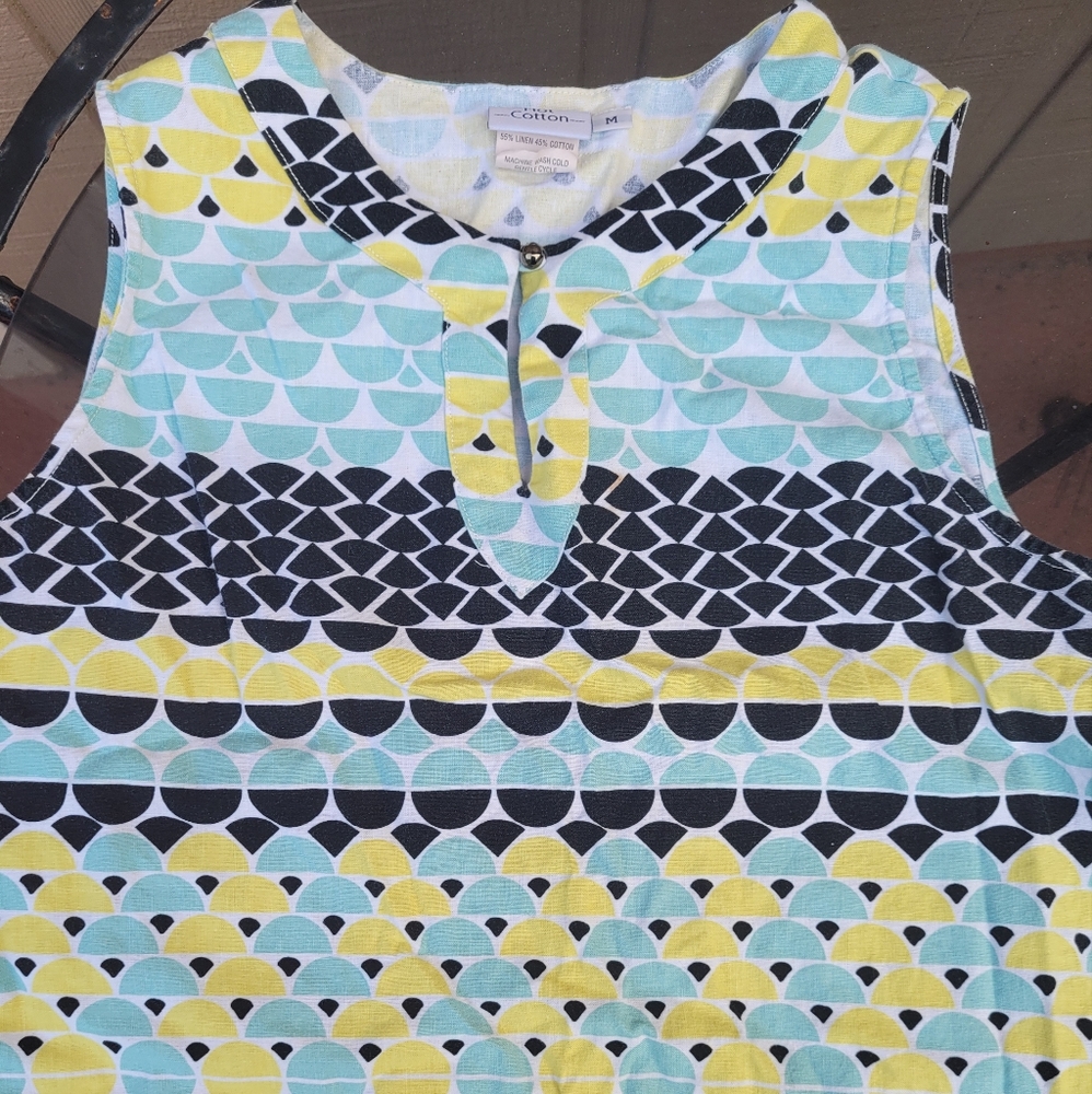 Linen Hot Cotton sleeveless like new. Medium